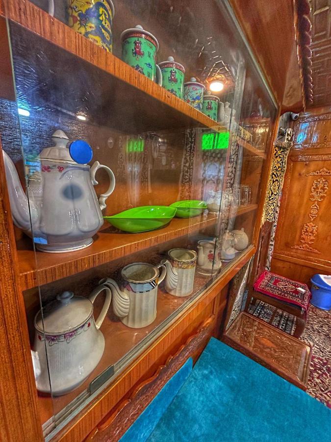 Hotel Exotic Young Shreen Houseboat Srīnagar Exteriér fotografie