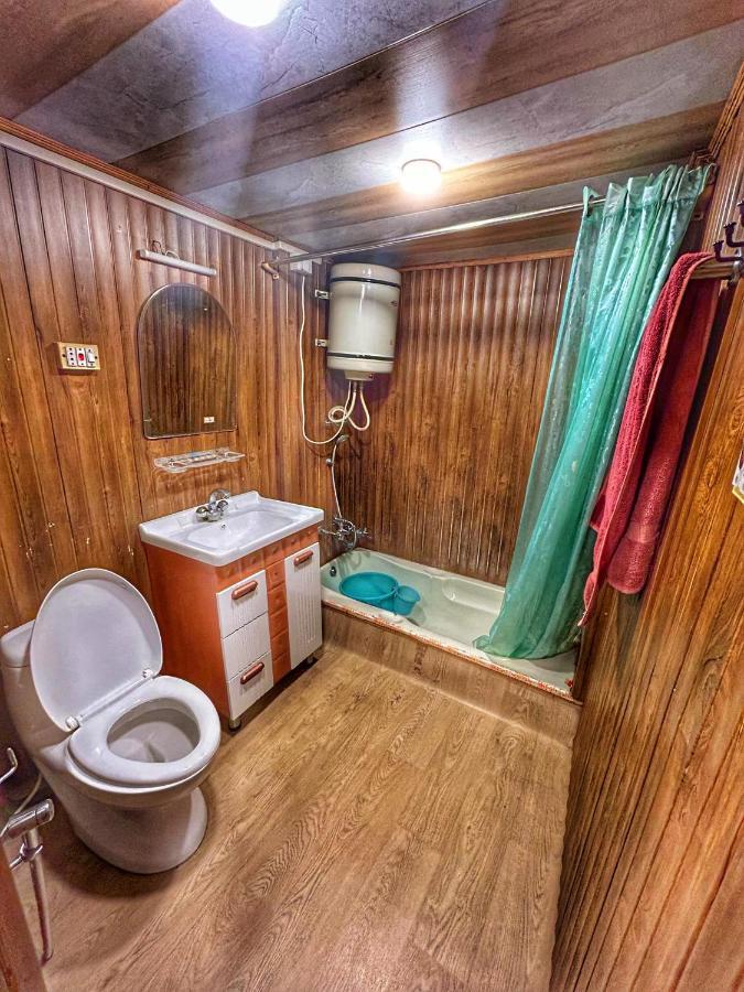 Hotel Exotic Young Shreen Houseboat Srīnagar Exteriér fotografie