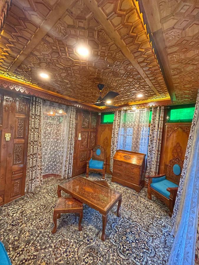 Hotel Exotic Young Shreen Houseboat Srīnagar Exteriér fotografie