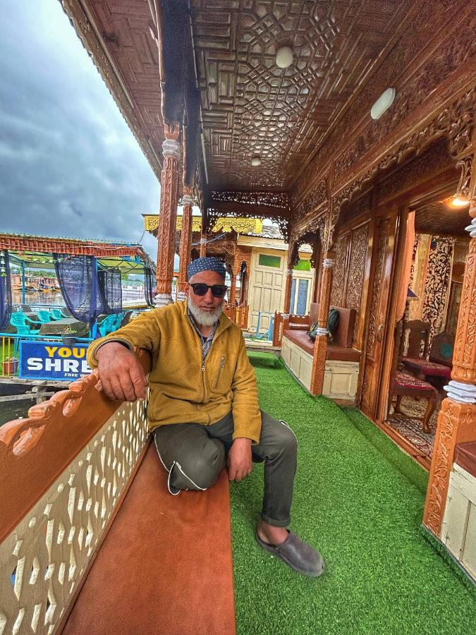 Hotel Exotic Young Shreen Houseboat Srīnagar Exteriér fotografie