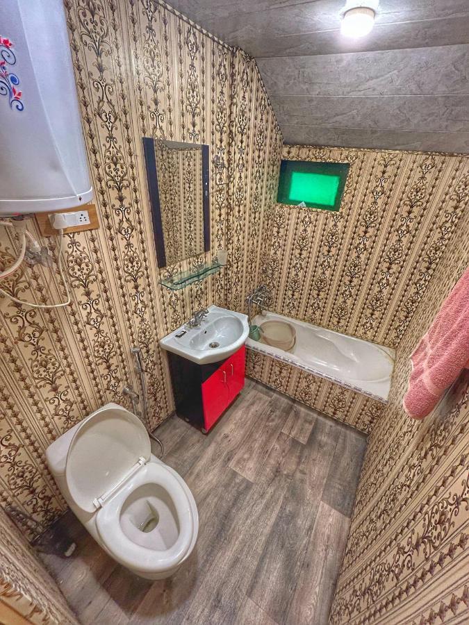 Hotel Exotic Young Shreen Houseboat Srīnagar Exteriér fotografie